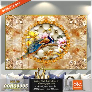 Tranh chim công bên hoa văn hiện đại