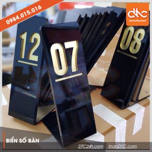 Biển số bàn mica quán cafe giá rẻ hcm