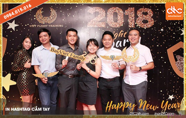 cung cấp biển hashtag cầm tay giá rẻ tphcm cung cấp biển hashtag cầm tay giá rẻ tphcm